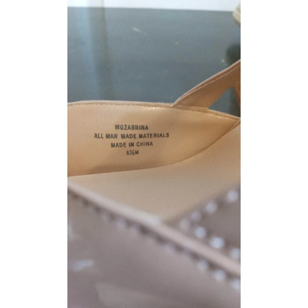 Guess beige tone